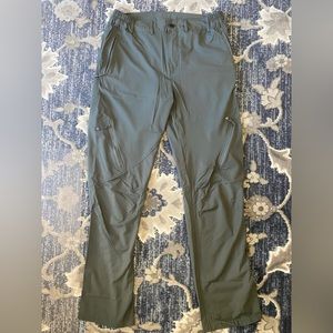 Lightweight cargo work pants. Size 32x32